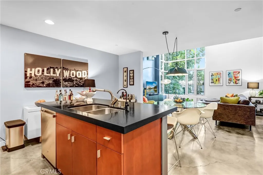 Additional image 18 of 1120 N El Centro Ave Unit 5, Los Angeles, CA 90038