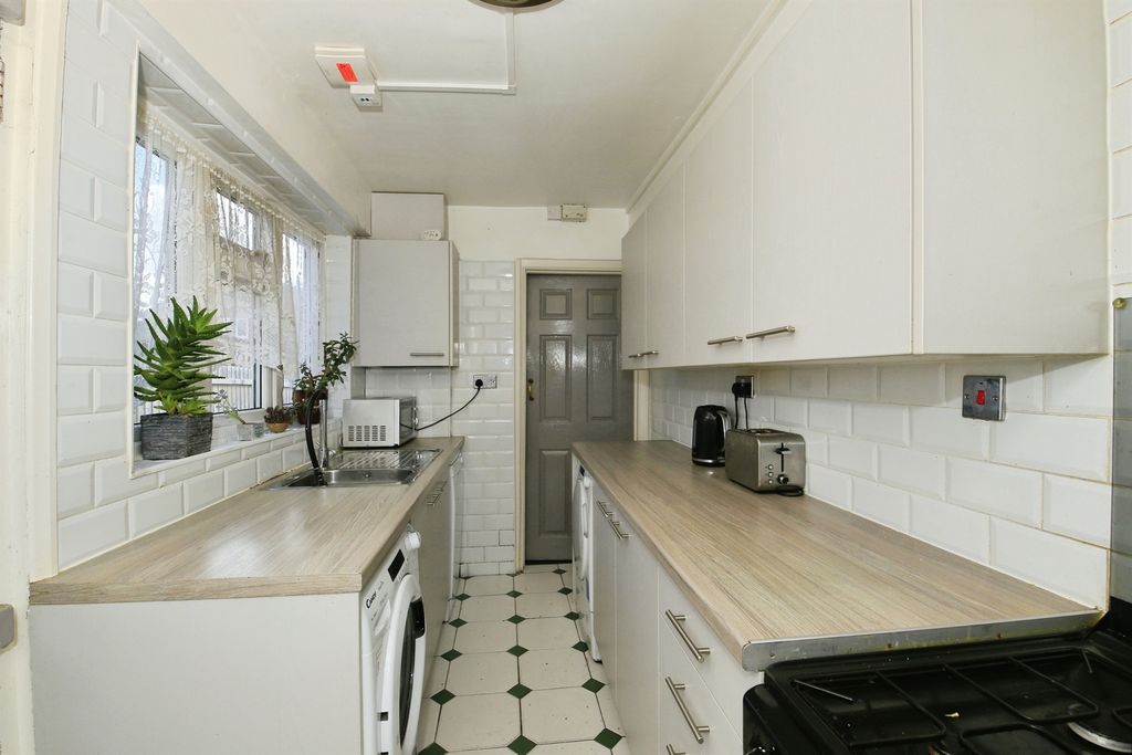Additional image 4 of 3 bed terraced house for saleOxney Road, Peterborough PE1