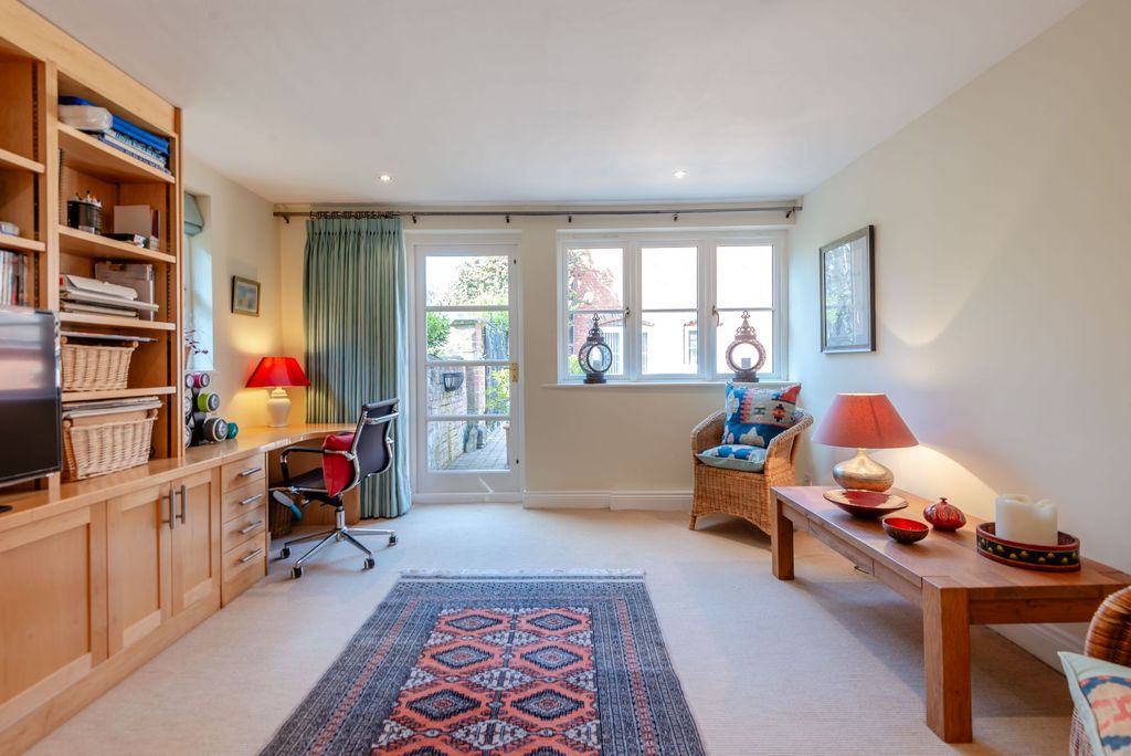 Additional image 9 of 5 bed detached house for saleEnglemere Wood, Ascot SL5