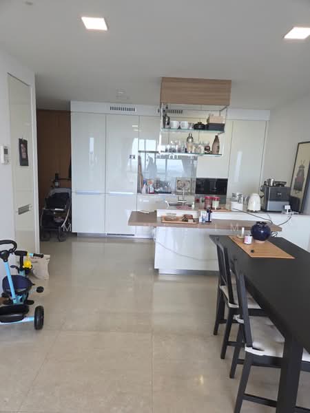 21 Marina Way photo 4
