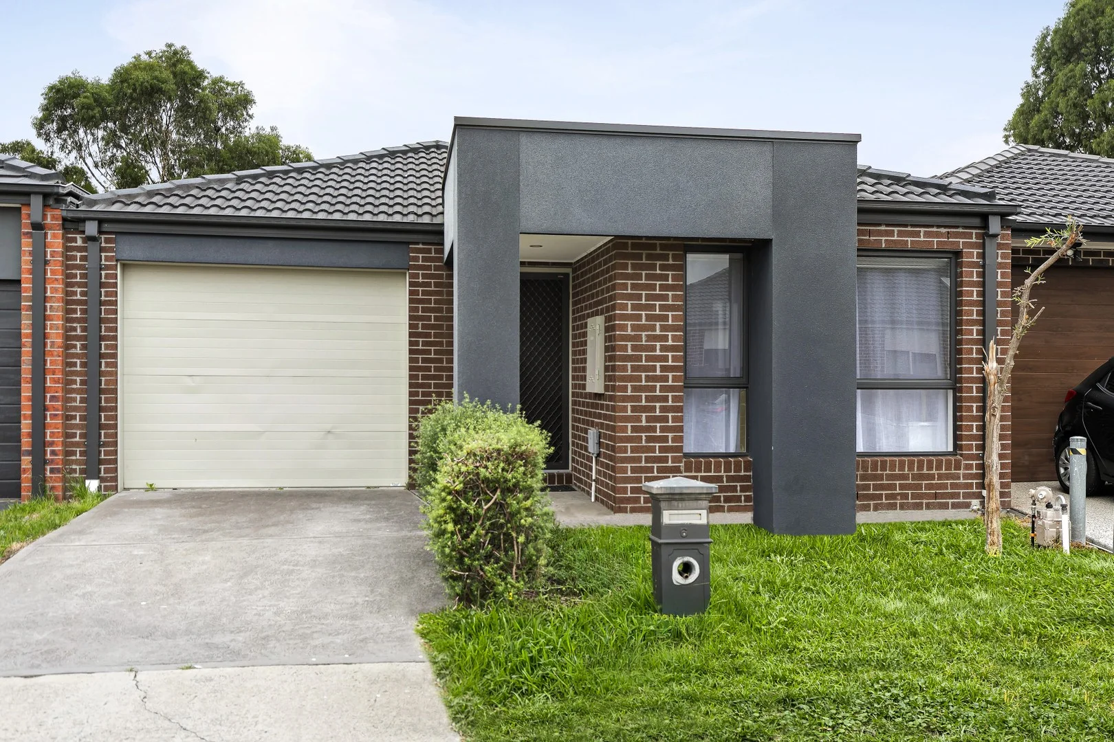 Additional image 10 of 6 Oscar Circuit, Roxburgh Park VIC 3064