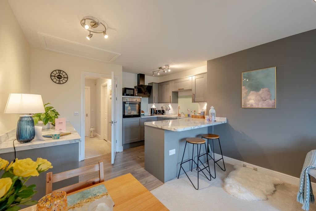 Additional image 2 of 1 bed flat for saleHarlow Moor Drive, Harrogate HG2