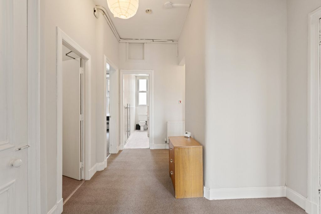 3 bed flat to rentViewforth, Bruntsfield, Edinburgh EH10 photo 5