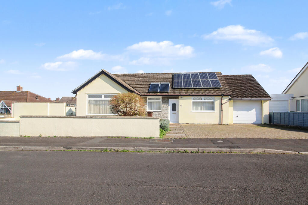 Leigh Furlong Road, Street
