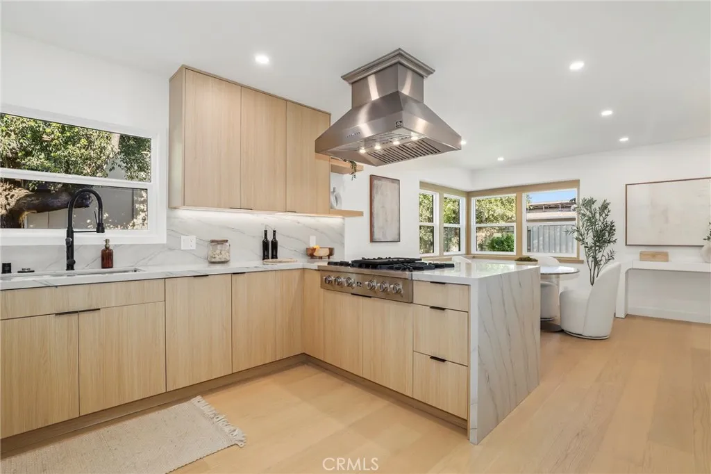 Additional image 16 of 23856 Aetna St, Woodland Hills, CA 91367