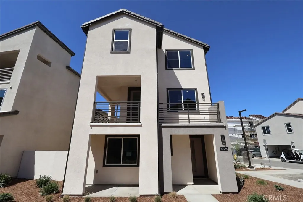 Additional image 2 of 27328 Bear Paw Lane, Valencia, CA 91381