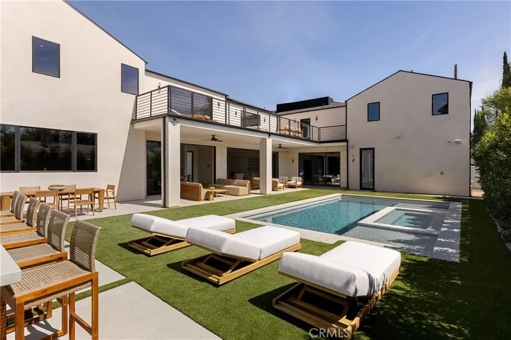 Additional image 4 of 15202 Hesby Street, Sherman Oaks, CA 91403