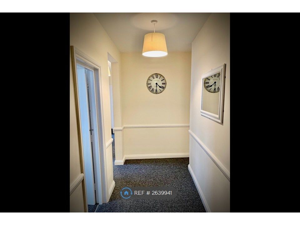 3 bed shared accommodation to rentDigby Chambers, Bournemouth BH1 photo 3