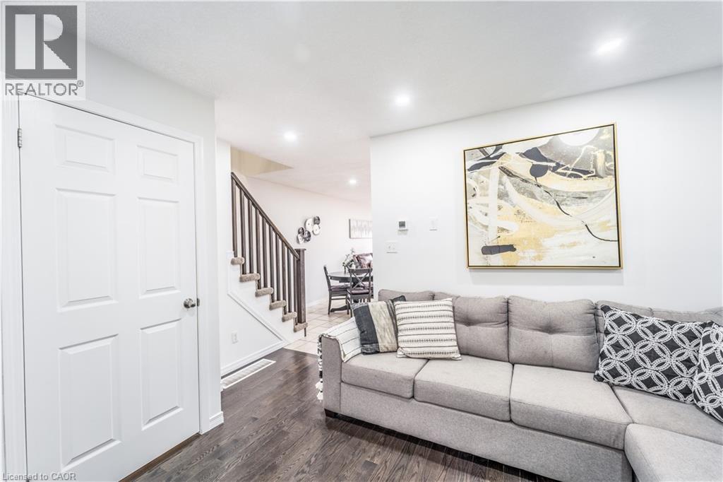 Additional image 6 of 203 Woodmeadow Court, Kitchener, ON, N2R 1W6