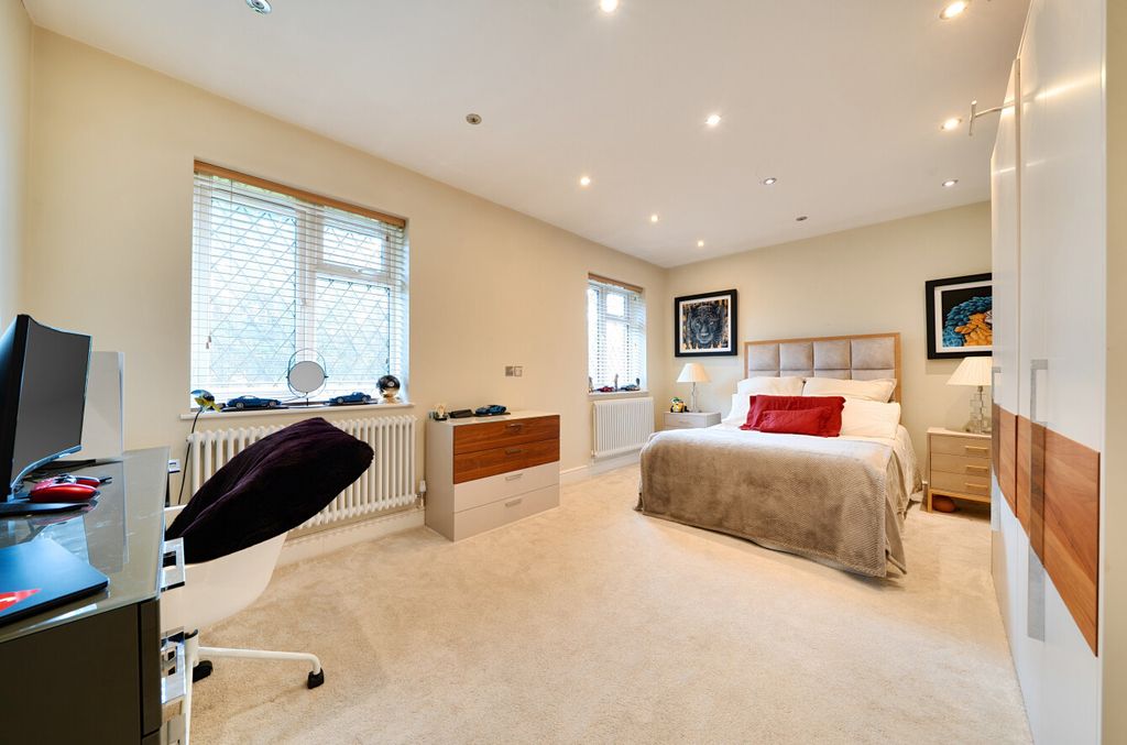 Additional image 8 of 5 bed detached house for saleYester Road, Chislehurst, Kent BR7