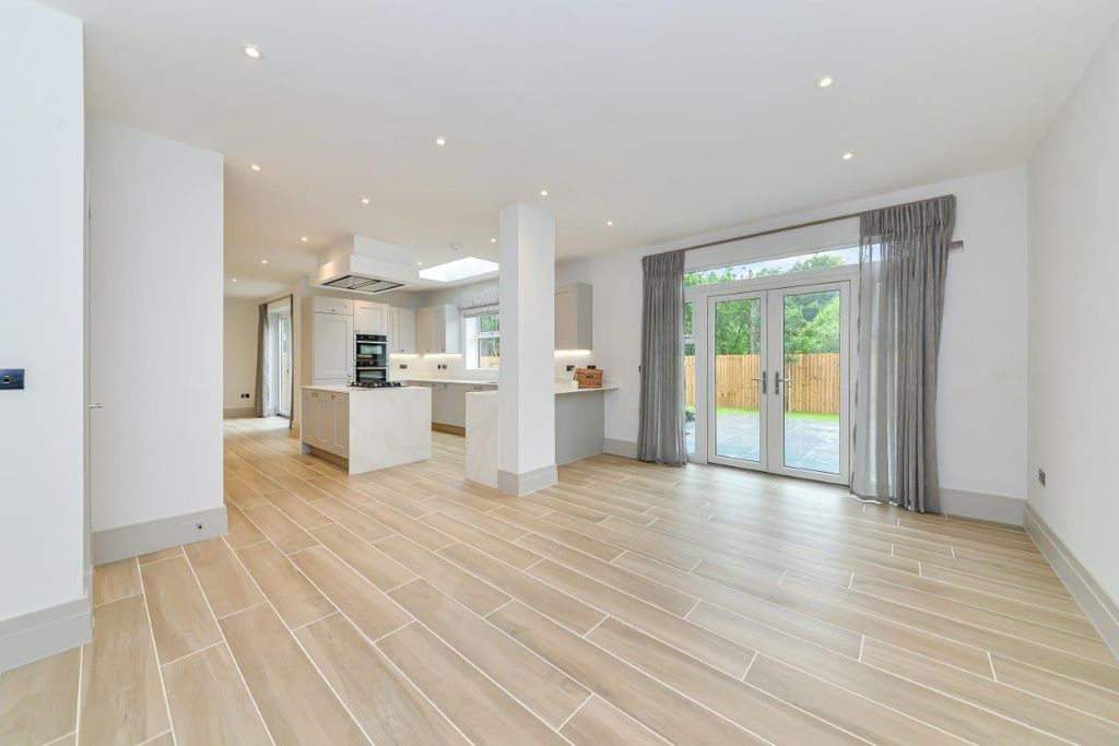 Additional image 31 of 6 bed detached house to rentClaremont Gardens, Norfolk Road, Edgbaston, Birmingham B15