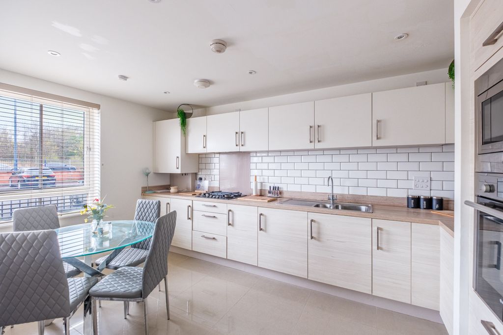 Additional image 8 of 2 bed flat for saleRosebery Terrace, Oatlands, Glasgow G5