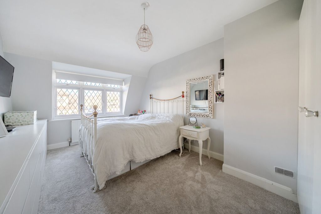 Additional image 12 of 4 bed semi-detached house for saleBourne Vale, Hayes, Bromley BR2