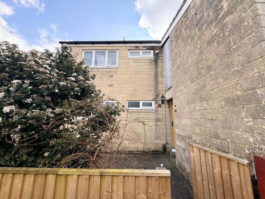 Loxton Drive, BATH