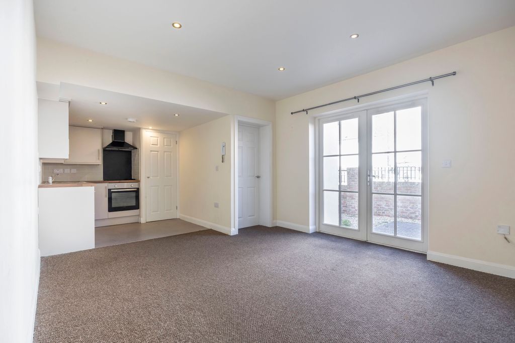 Additional image 2 of 1 bed flat to rentSt. Pauls Street South, Cheltenham GL50