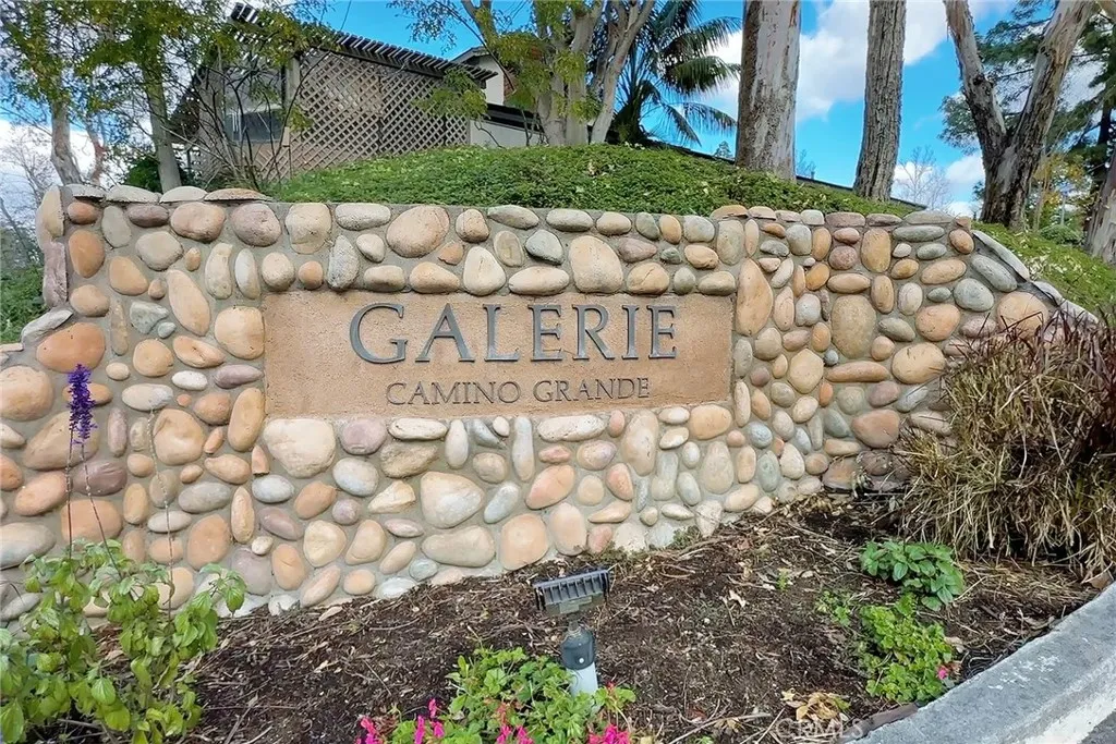 6515 E Circulo Dali, Anaheim, CA 92807