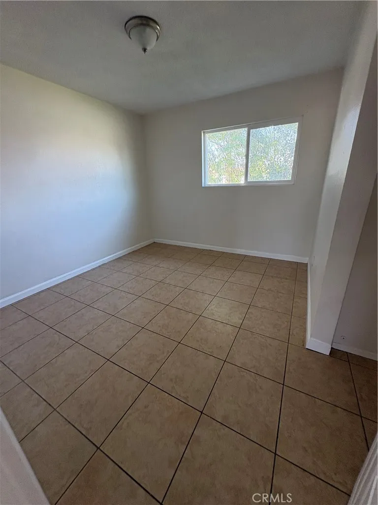 Additional image 31 of 2004 W 15th St, San Bernardino, CA 92411
