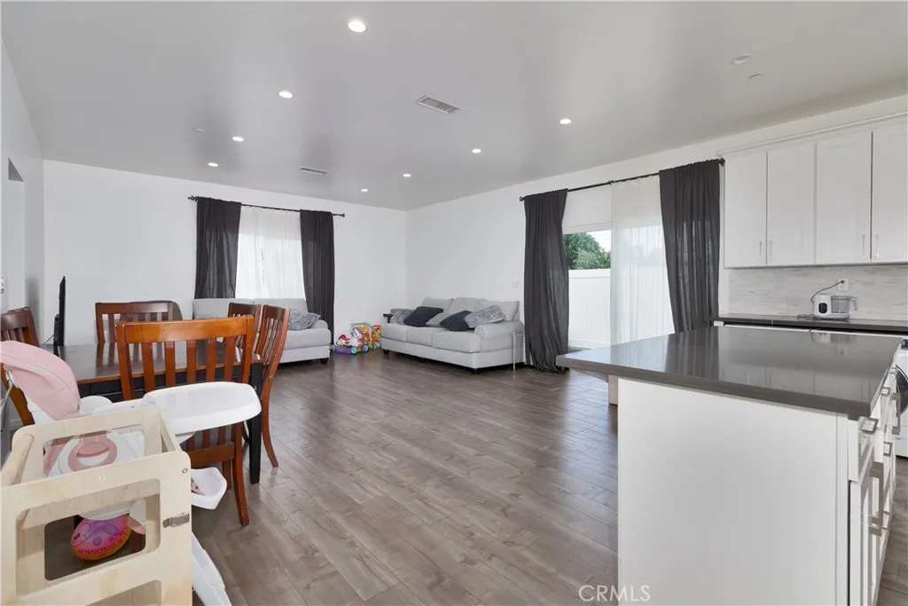 Additional image 48 of 14648 Covello St, Van Nuys, CA 91405