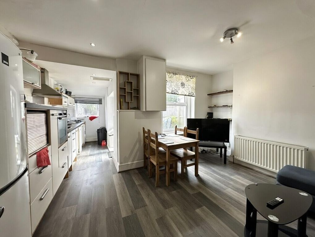 Additional image 3 of 4 bed terraced house to rentNorth Street, Downend BS16