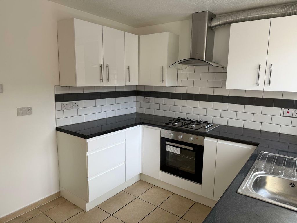 Additional image 2 of 3 bed terraced house to rentMitchell Close, Northampton NN5