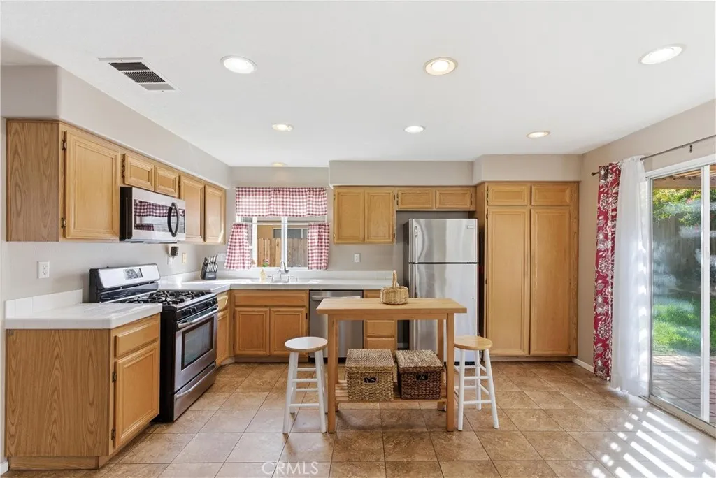 Additional image 35 of 922 Naples Drive, Corona, CA 92882