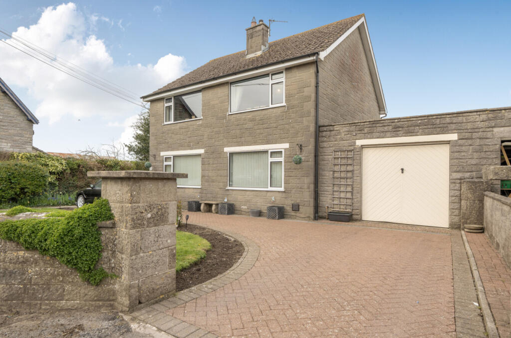 Main Street, Walton, BA16