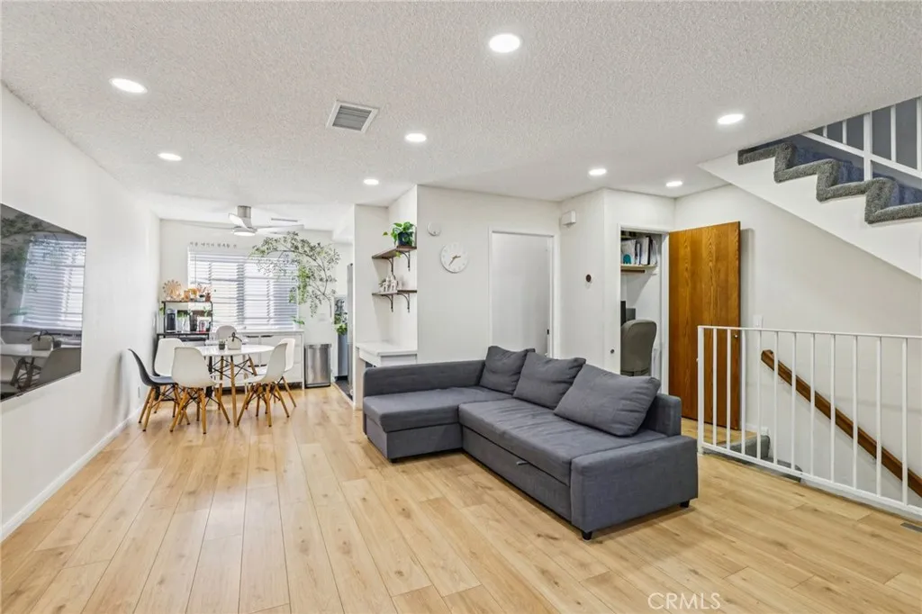 Additional image 2 of 26127 Frampton Avenue Unit E, Harbor City, CA 90710