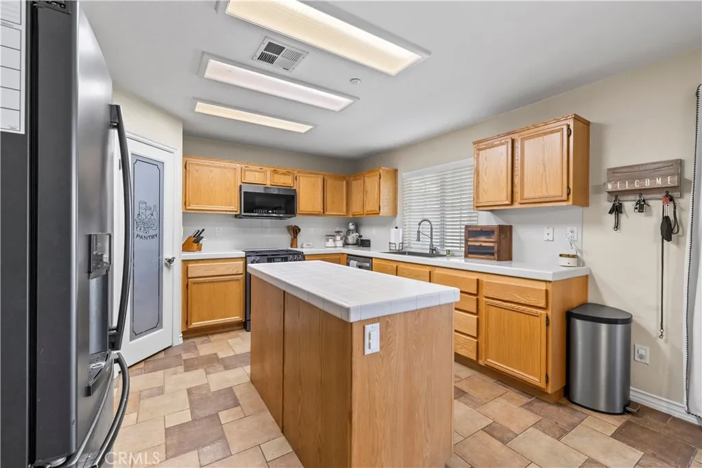 Additional image 67 of 7219 Birch Tree Pl, Fontana, CA 92336