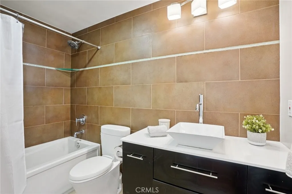 Additional image 14 of 641 S Prospect Avenue Unit 103, Redondo Beach, CA 90277