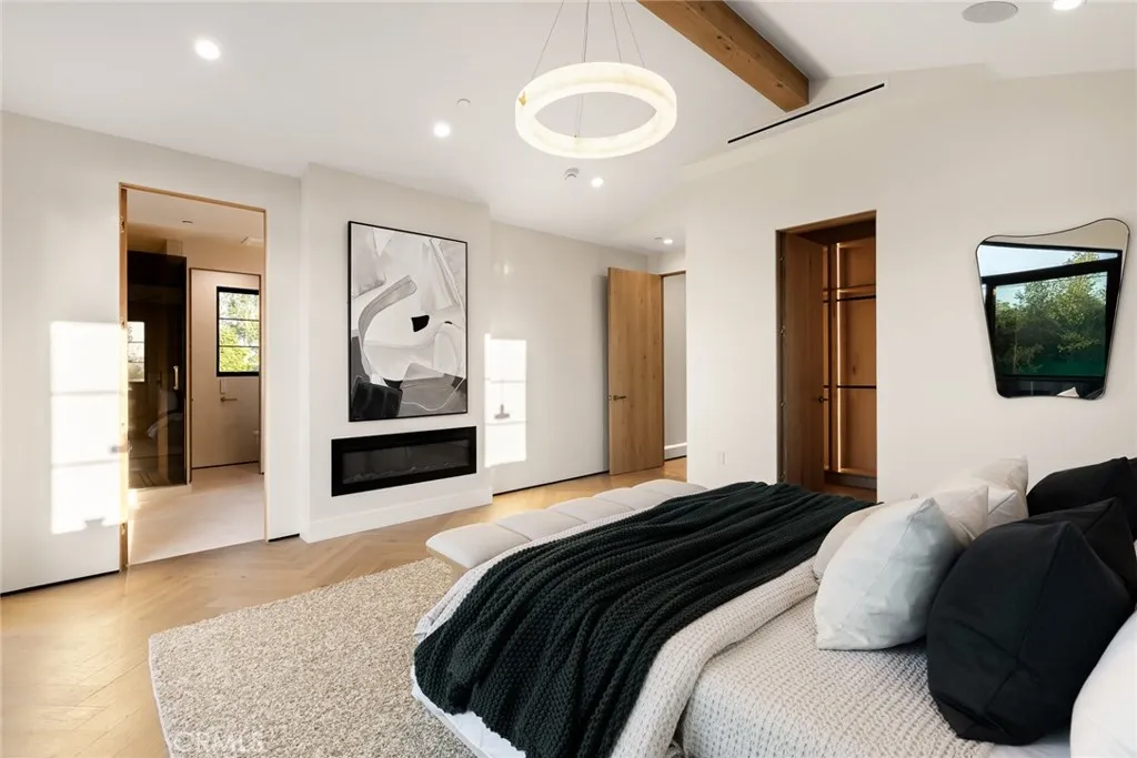 Additional image 98 of 12247 Addison St, Valley Village, CA 91607