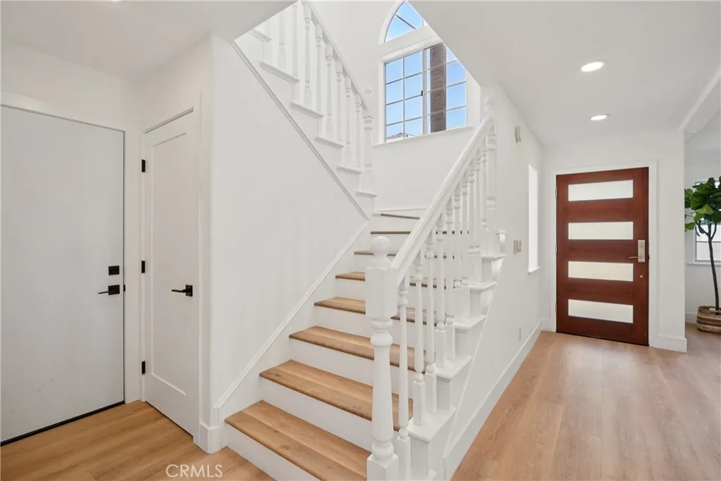 Additional image 3 of 2421 Clark Lane Unit B, Redondo Beach, CA 90278