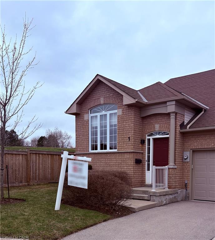 1-10 Davidson Boulevard, Dundas, ON, L9H 7N9