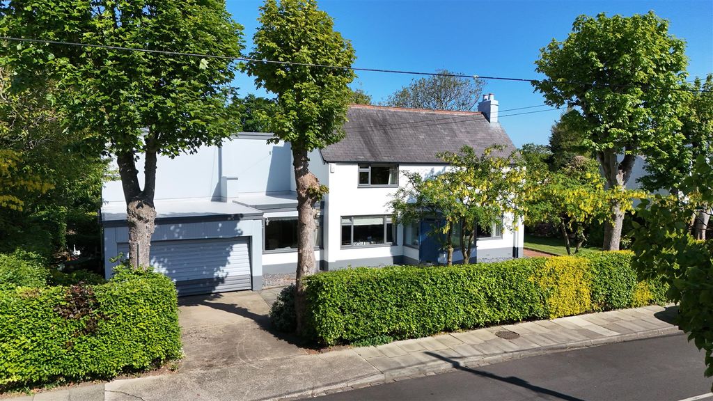 4 bed detached house for saleWest Meadows Road, Cleadon, Sunderland SR6