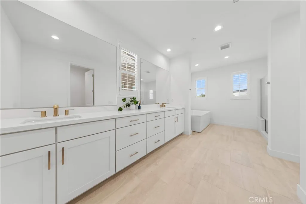 Additional image 82 of 112 Sentosa, Irvine, CA 92618