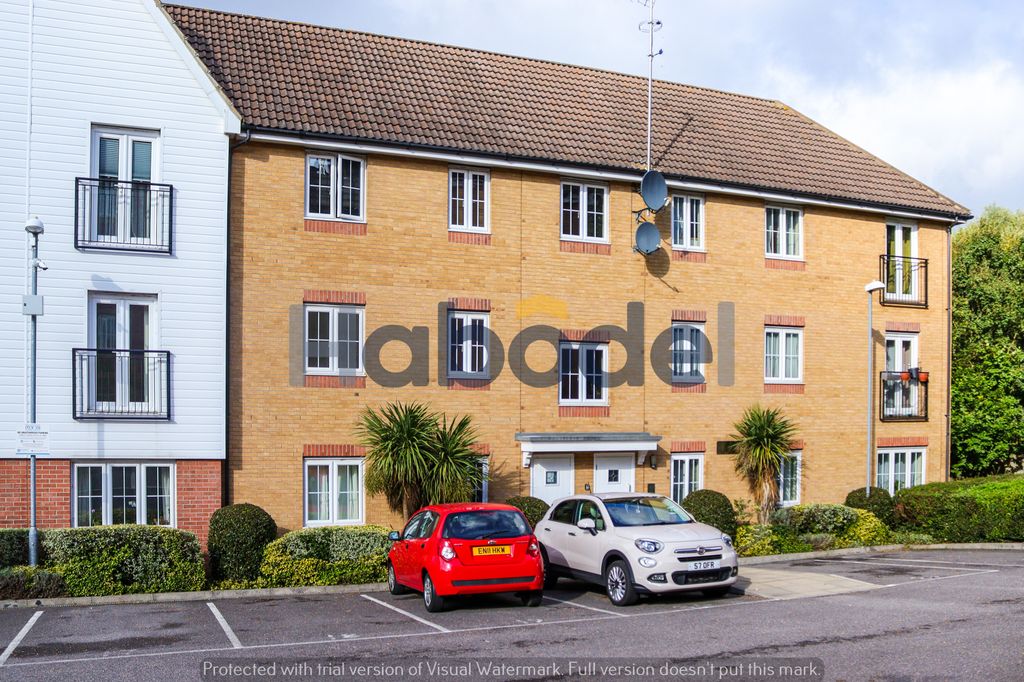 Additional image 8 of 2 bed flat to rentBromley Close, East Road, Temple Fields, Harlow CM20