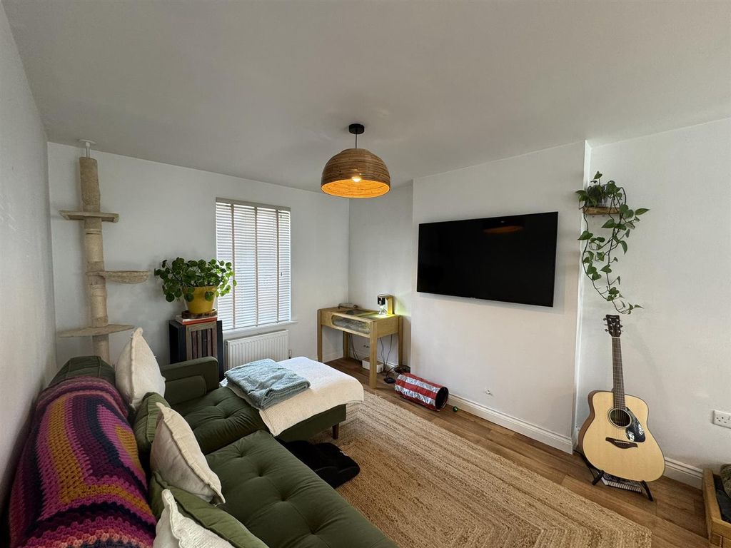 Additional image 6 of 3 bed end terrace house to rentKeay Heights, St. Austell PL25