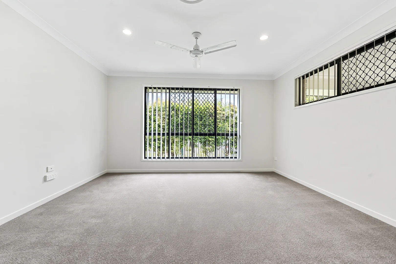 18 Quartz Cresent, Mango Hill QLD 4509 photo 5