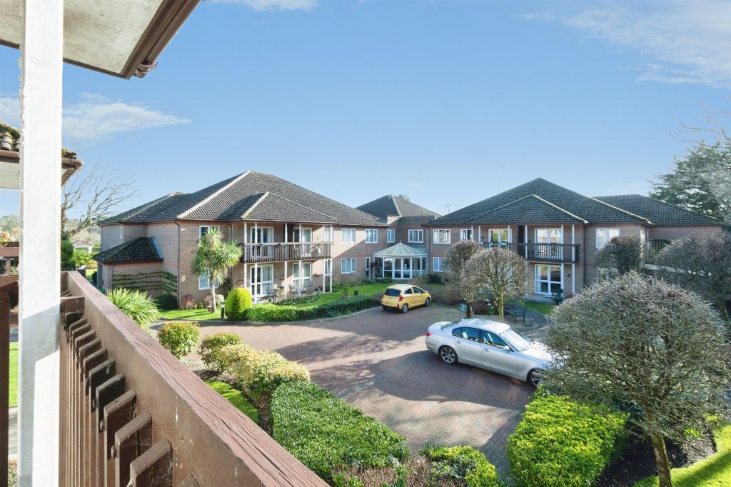 Additional image 5 of 2 bed flat for saleFernlea Avenue, Ferndown BH22
