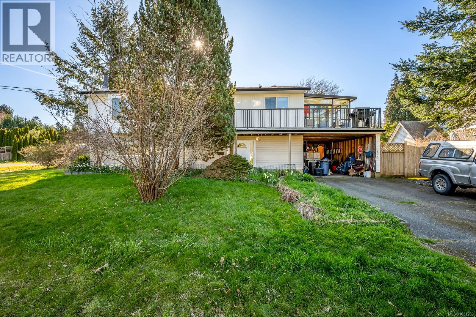 2695 Paula Pl