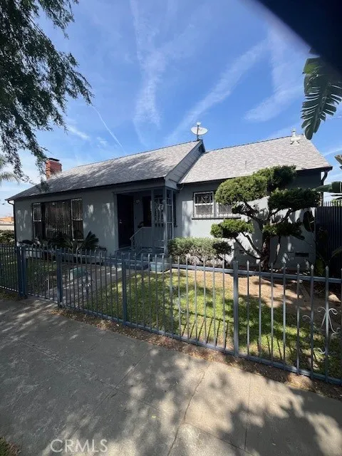 Additional image 11 of 2121 W 70th St, Los Angeles, CA 90047
