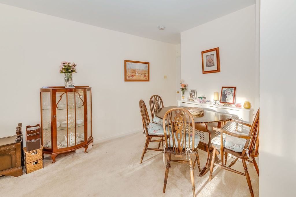 Additional image 6 of 3 bed flat for saleGraham Road, Sheffield S10