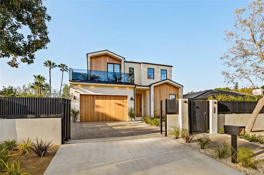 Additional image 70 of 12247 Addison St, Valley Village, CA 91607
