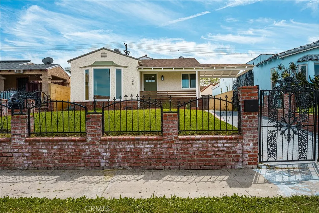 1428 W 89th St, Los Angeles, CA 90047