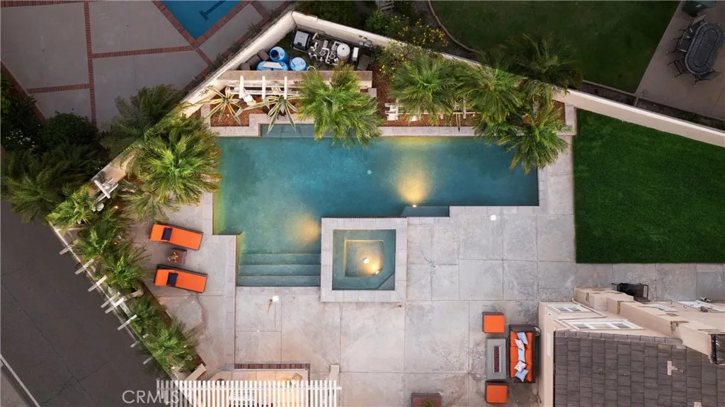 17502 Tuscan Cir, Huntington Beach, CA 92649