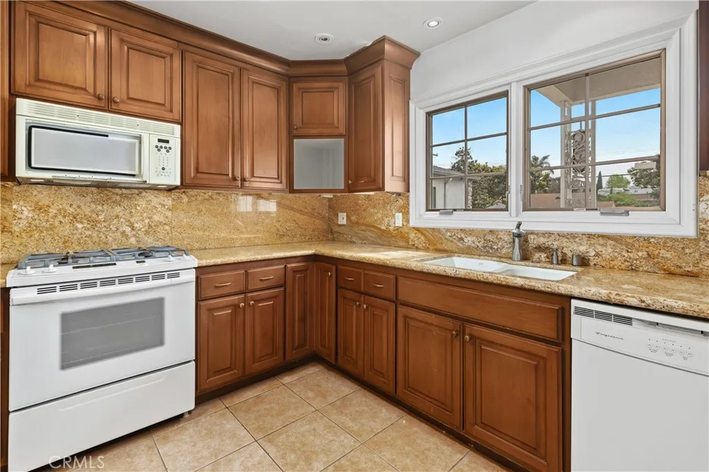 Additional image 19 of 5339 Thornburn Street, Los Angeles, CA 90045