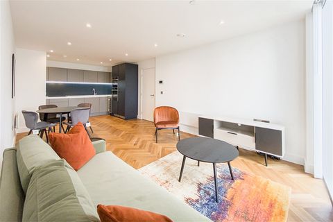 East Tower, Owen Street M15