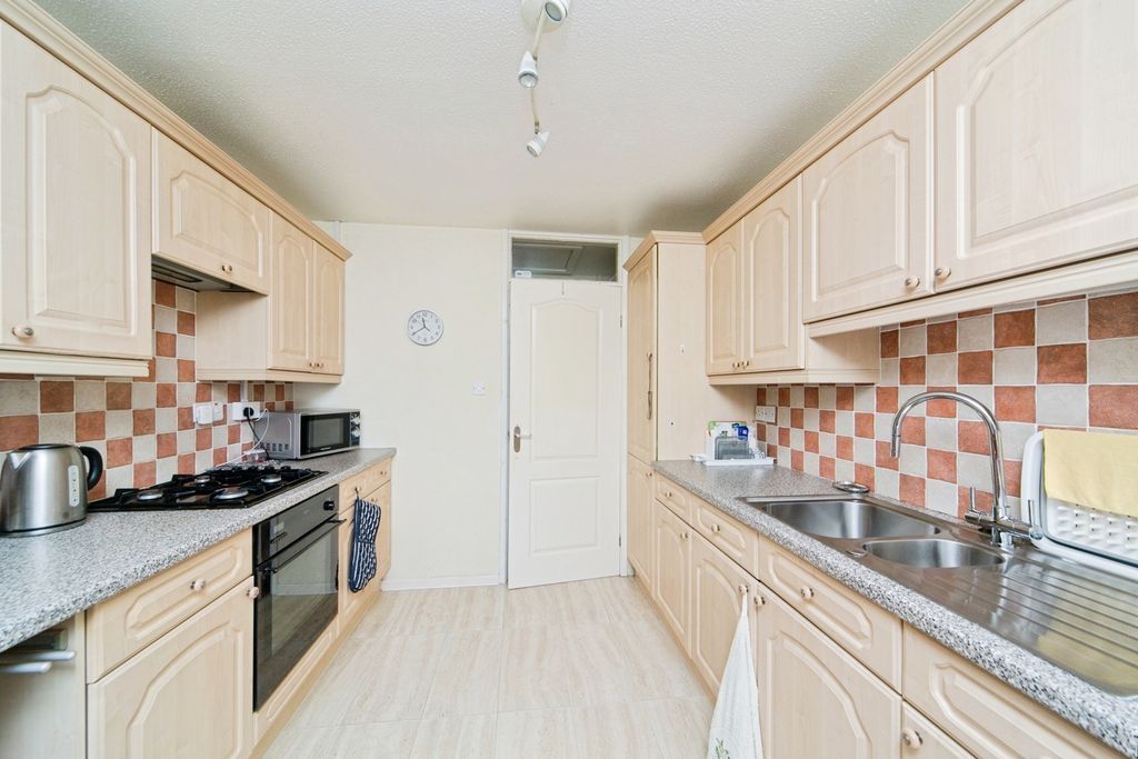 Additional image 10 of 2 bed bungalow for salePark Road, Llanfairfechan, Conwy LL33