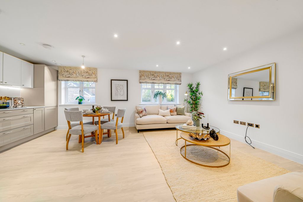 2 bed flat to rentMerrifield Lane, Burgess Hill RH15