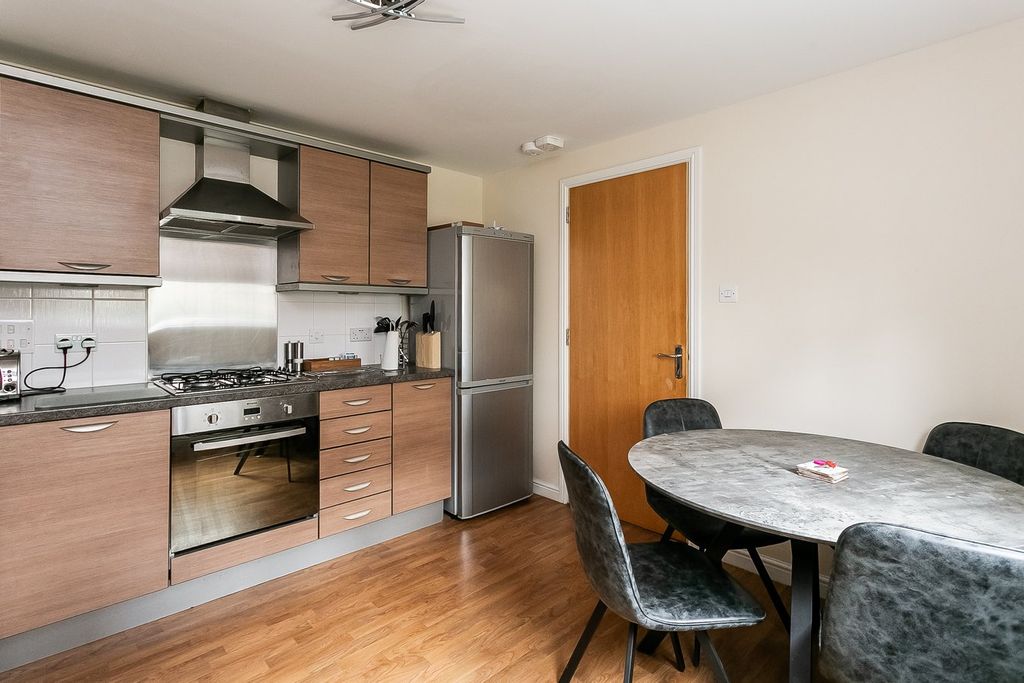 Additional image 7 of 2 bed flat for saleAllanfield Place, Edinburgh EH7