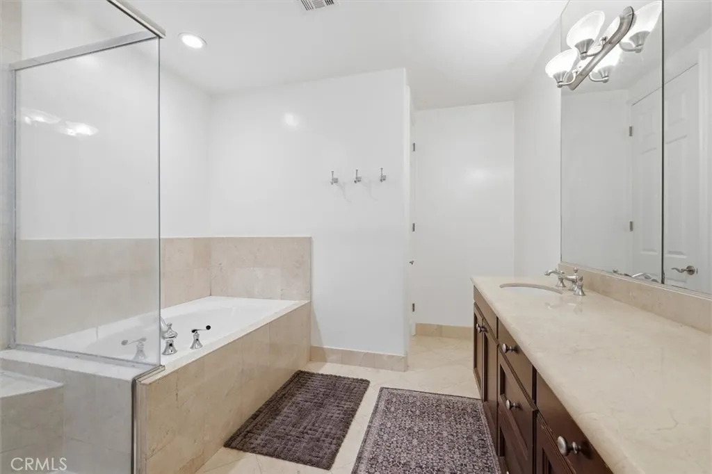 Additional image 17 of 143 N Arnaz Drive Unit 105, Beverly Hills, CA 90211